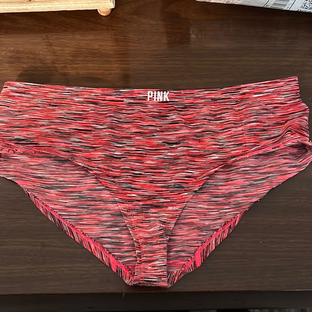NEW WITHOUT TAGS!